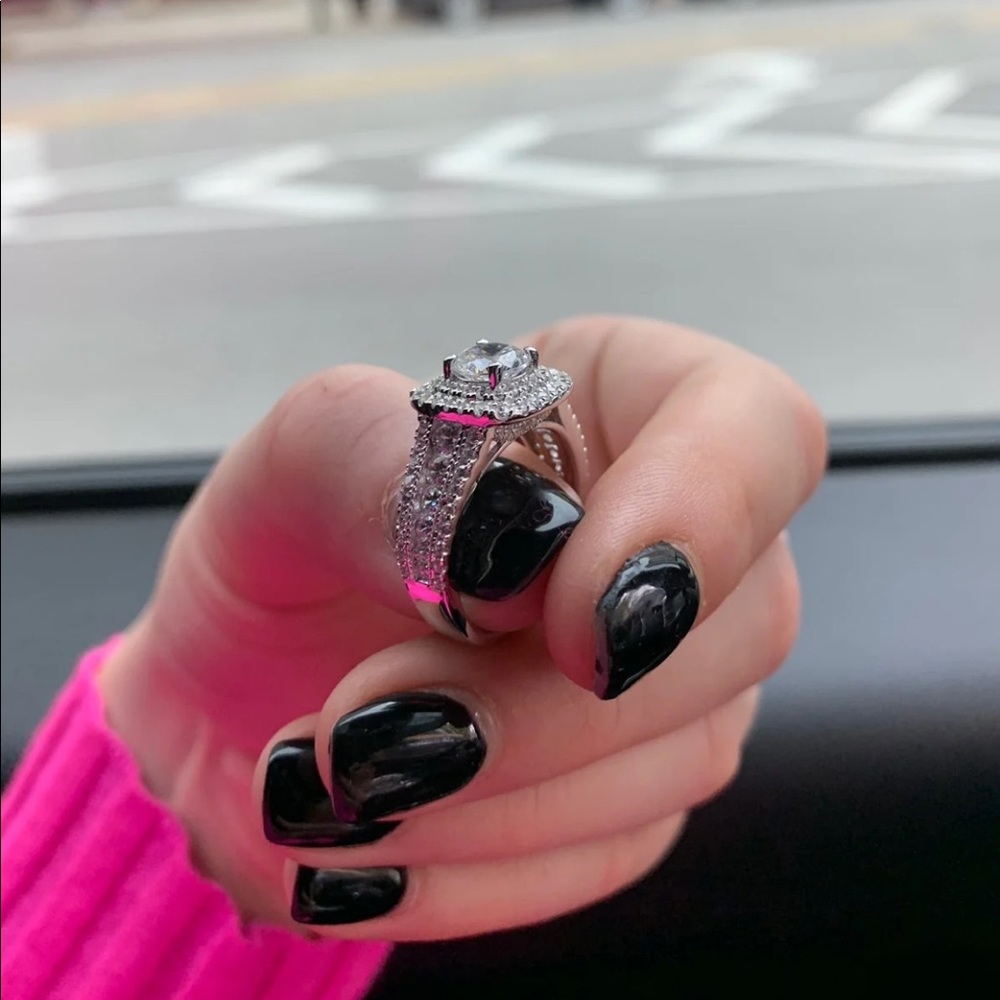 Diamond ring Size 7